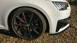 Wheel and carbon inserts.jpg