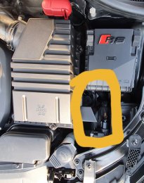 q3 airbox.jpg