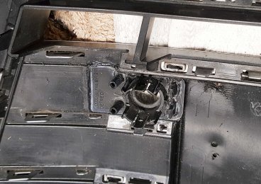Holder fixed centre1