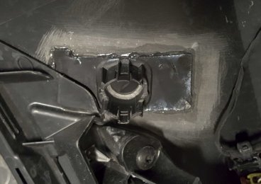 Holder fixed on 1