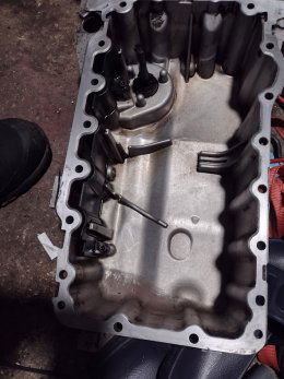 Balance shaft sump removed cleaned