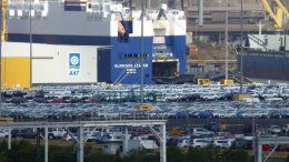 14 09 16 Port Kembla GL at dock 013s