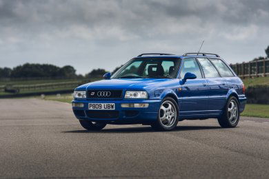 Small-27555-AudiUK00022790AudiRS2Avant1996.jpg