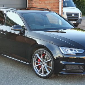 Gtechniq on the beast!