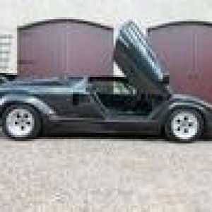 i know this isnt a vag car but atleast lambo are now.