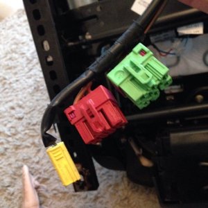 B6 Recaro heated connection