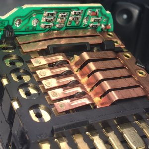 Light switch circuit contacts
